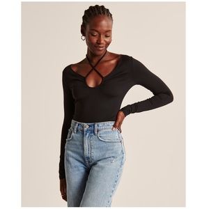 🆕 ☕️Abercrombie seamless long sleeve bodysuit with versatile tie detail